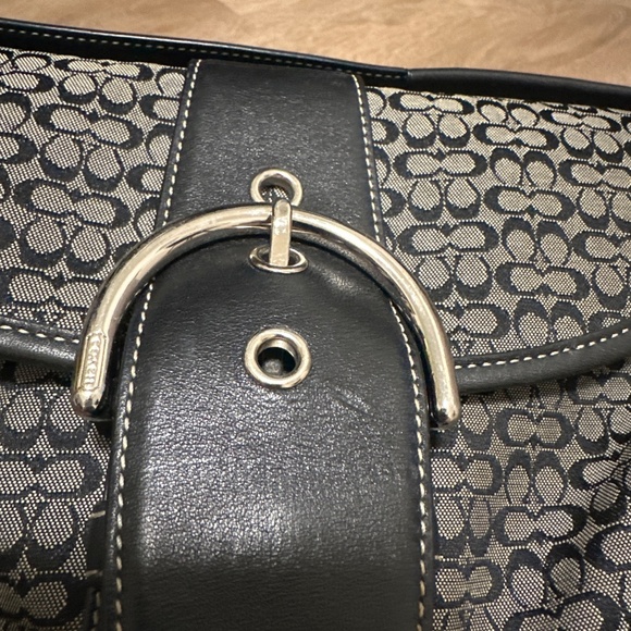 Coach shoulder bag - Picture 3 of 3